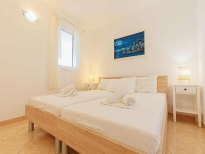 Apartment Lumbarda Resort Apartments - Comfort One Bedroom Apartment G6 - Features photo 16