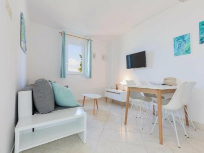 Apartment Lumbarda Resort Apartments - Superior One bedroom Apartment  E3 - Features photo 8