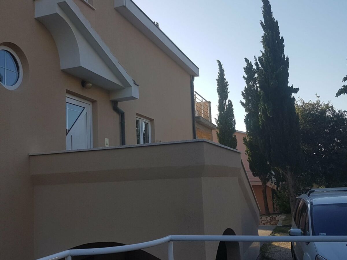 Apartment Apartments Danijela & Vlado - Two Bedroom Apartment with Balcony and Garden View