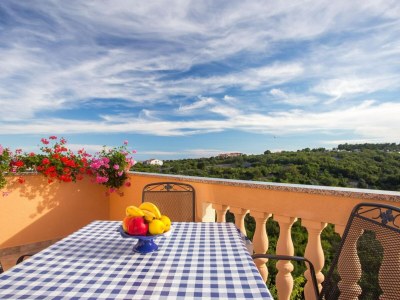 Apartment Standard Two Bedroom Apartment with Balcony and Pool - Outdoor photo 3