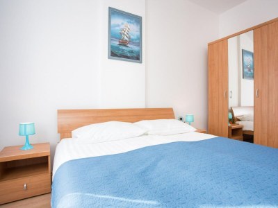 Apartment Standard Two Bedroom Apartment with Balcony and Pool - Features photo 8