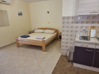 Apartment Apartments Željka - Studio Apartment with Terrace and a sea view (1) - Features photo 6