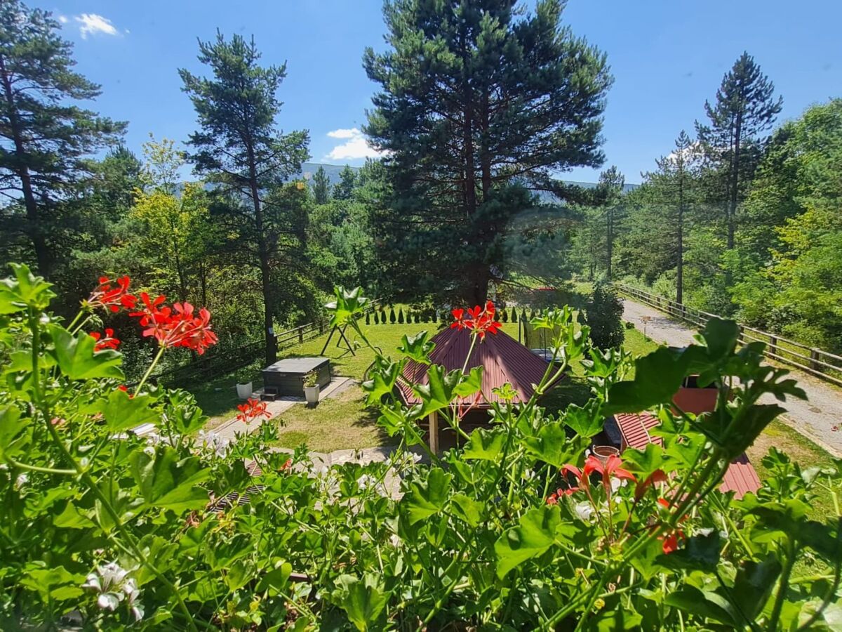 Apartment Apartments Plitvice forest - Two Bedroom Apartment with Terrace - Outdoor photo 4