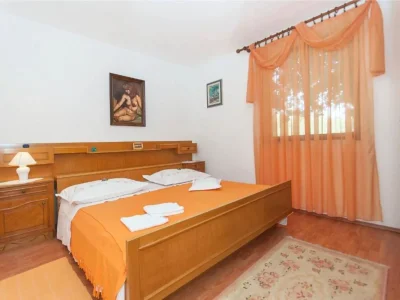 Apartment Apartment MAKS - 2 Bedroom - Features photo 13
