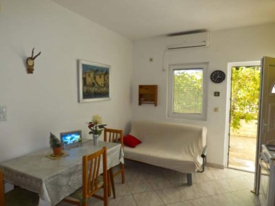 Apartment Beachfront Apartments Plaža - Two Bedroom Apartment A4 - Features photo 6