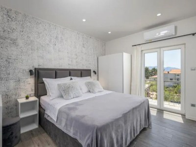 Villa Villa Stipea - Four Bedroom Villa with Swimming Pool - Features photo 9