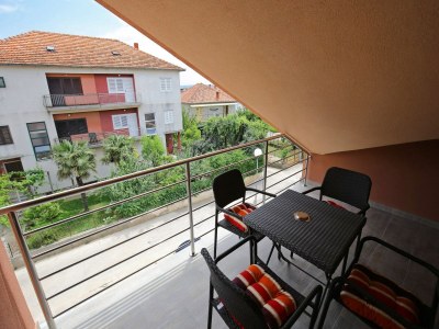 Apartment Apartments Kapetan - Comfort Studio Apartment with Terrace - Outdoor photo 4