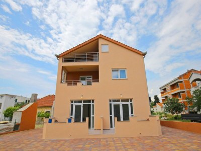 Apartment Apartments Kapetan - Comfort Studio Apartment with Terrace - Outdoor photo 8