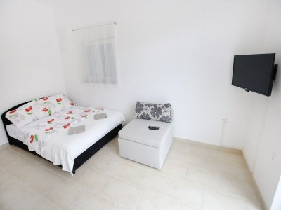 Apartment Apartments Kapetan - Comfort Studio Apartment with Terrace - Features photo 36