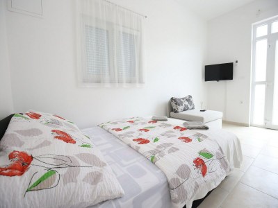 Apartment Apartments Kapetan - Comfort Studio Apartment with Terrace - Features photo 41