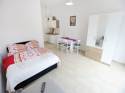 Apartment Apartments Kapetan - Comfort Studio Apartment with Terrace - Outdoor photo 87