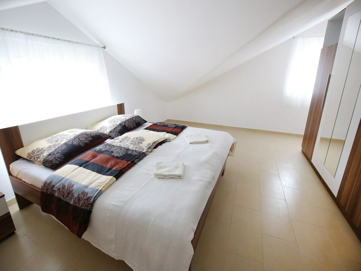Apartment Apartments Kapetan - Two Bedroom Apartment with Terrace