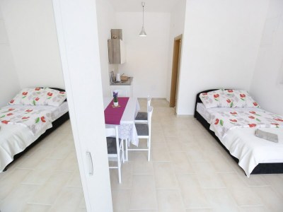 Apartment Apartments Kapetan - Two Bedroom Apartment with Terrace - Outdoor photo 75