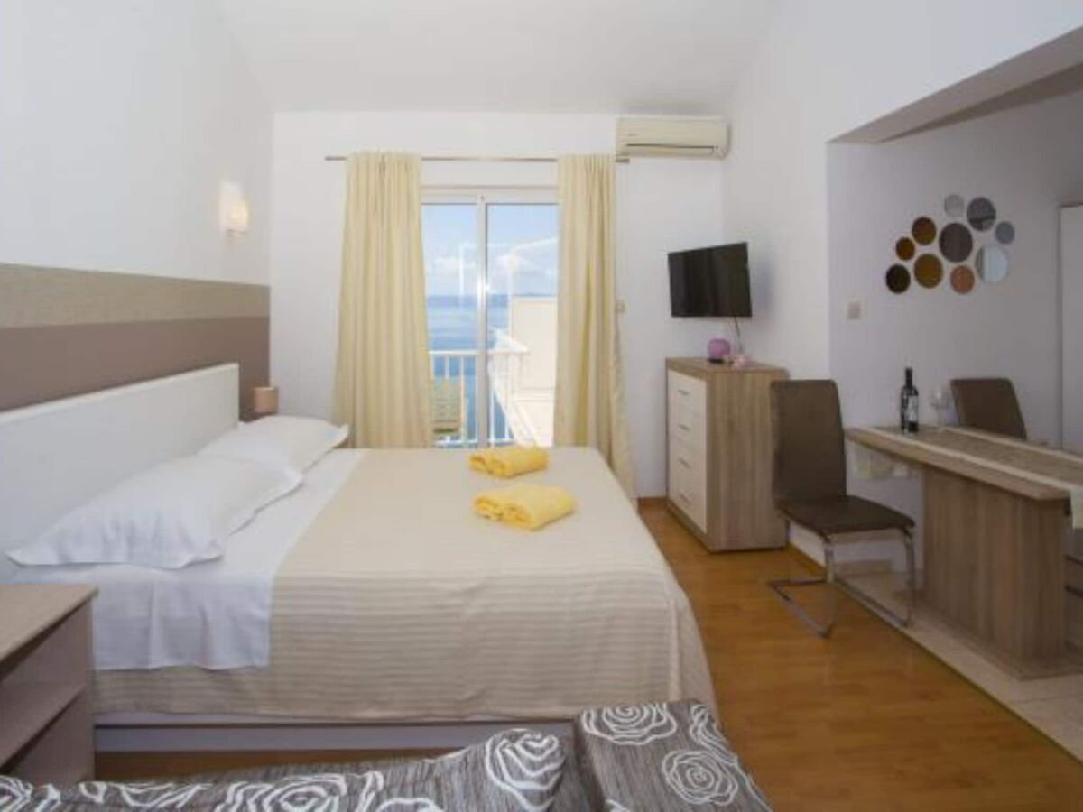 Apartment Sea View Apartments Lendic Podgora - Classic Studio Apartment with Terrace and Sea View - Features photo 2