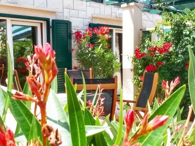 Apartment Apartments Gracin - One Bedroom Apartment with Terrace (A1) - Outdoor photo 5