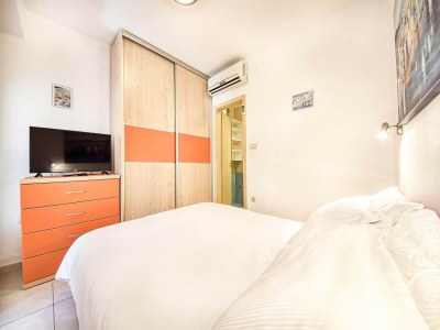 Apartment Apartments Gracin - One Bedroom Apartment with Terrace (A1) - Features photo 17