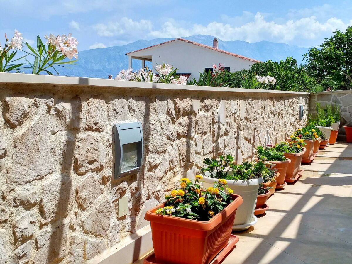 Apartment Apartments Gracin - Premium One Bedroom Apartment with Terrace (A3) - Outdoor photo 3