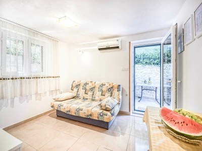 Apartment Apartments Gracin - Premium One Bedroom Apartment with Terrace (A3) - Features photo 18