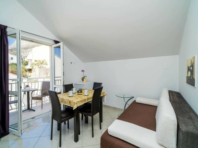 Apartment Villa Samba - Two Bedroom Apartment with Balcony and Sea View - Features photo 13
