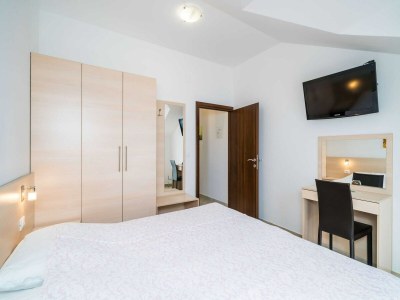 Apartment Villa Samba - Two Bedroom Apartment with Balcony and Sea View - Features photo 23