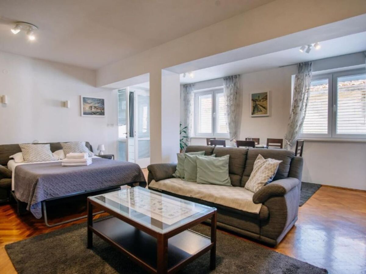 Apartment One Bedroom Apartment with Terrace - Features photo 4