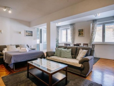 Apartment One Bedroom Apartment with Terrace - Features photo 4