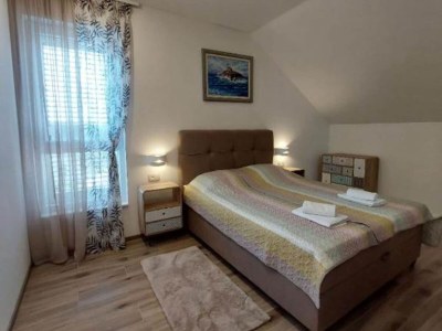 Villa Villa Tamaris - Two Bedroom Holiday Home with Terrace and Swimming pool - Features photo 8