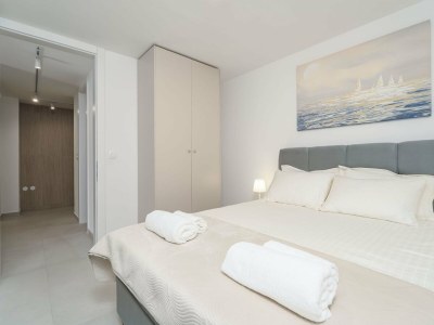 Apartment Modern City Escape - Two Bedroom Apartment with Balcony - Features photo 28