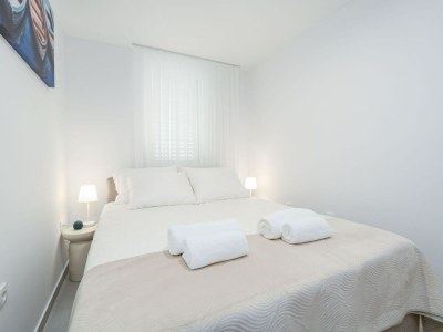 Apartment Modern City Escape - Two Bedroom Apartment with Balcony - Features photo 33