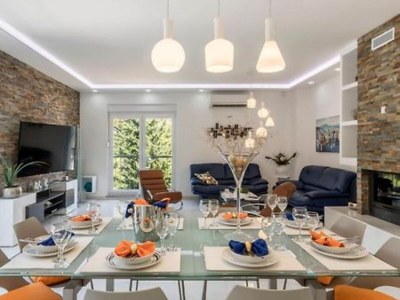 Villa Modern & Stylish Villa with Private Pool - Four Bedroom Villa with Pool - Features photo 7