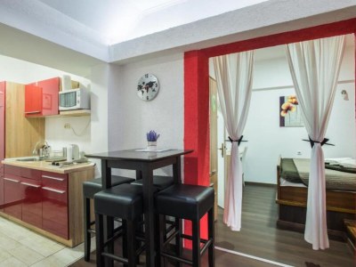 Apartment Studio Apartment with Terrace and Pool - Features photo 4