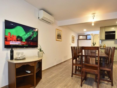 Apartment Apartment Mandika - One Bedroom Apartment - Features photo 6