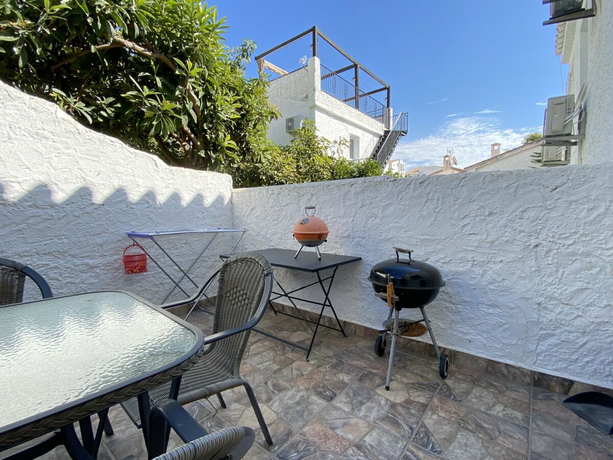 Holiday house Reihenhaus in Nerja mit Pool und Meerblick - Outdoor photo 4