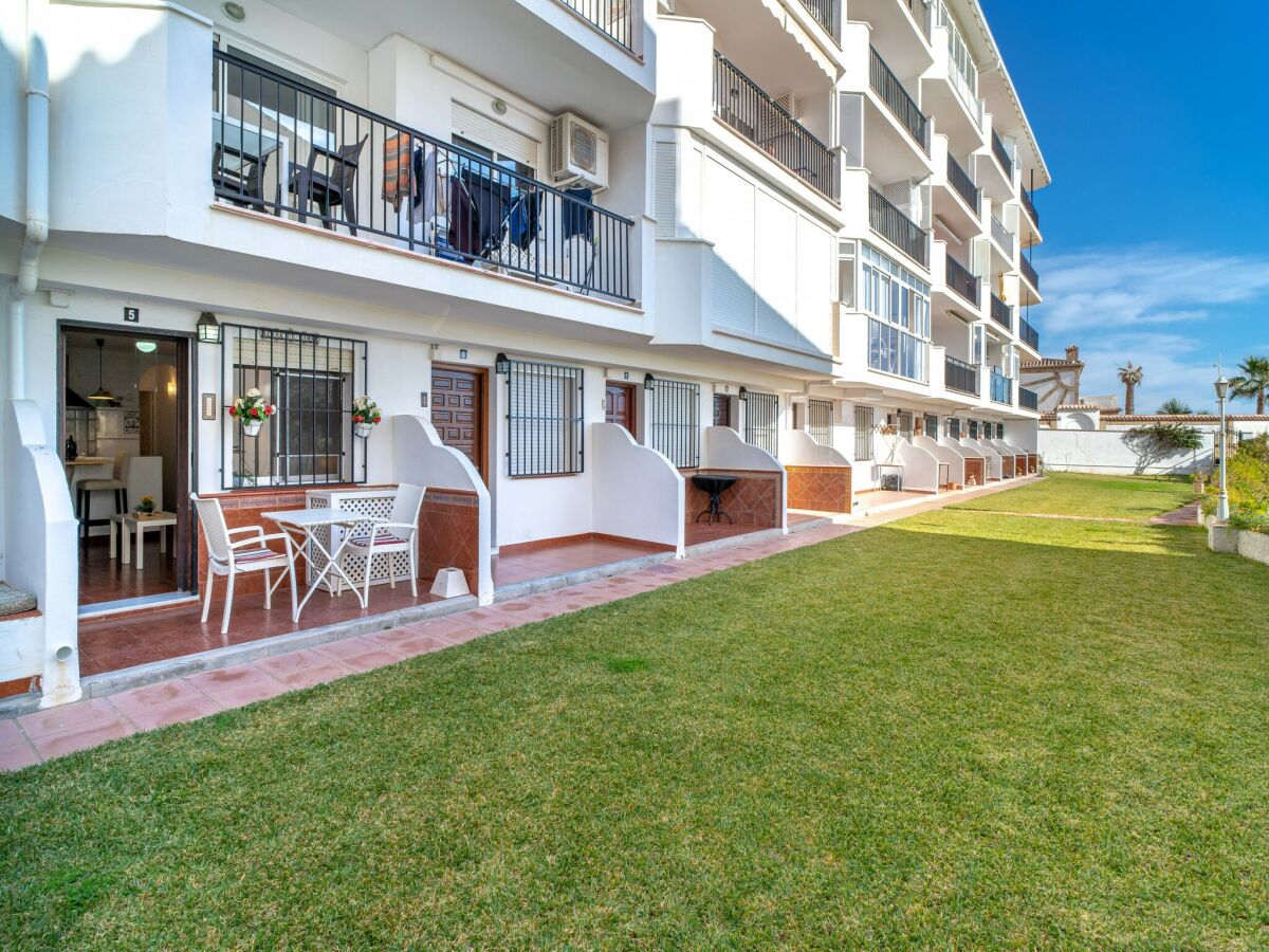 Apartment Apartment in Nerja by Torrecilla Beach - Outdoor photo 5