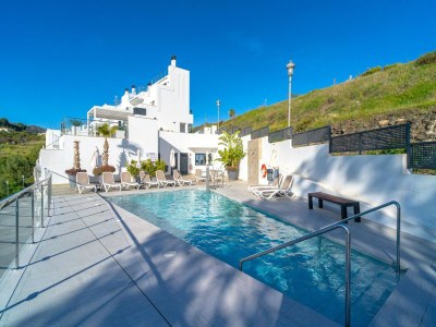 Apartment Penthouse in Málaga with Sea Views & Pool in Eastern Costa del Sol - Apartment