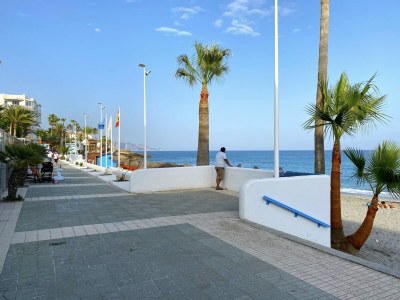 Apartment Apartment in Nerja with Sea Views & Pool - Outdoor photo 3