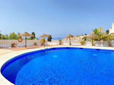 Apartment Holiday Home in Nerja with Sea Views - Outdoor photo 2