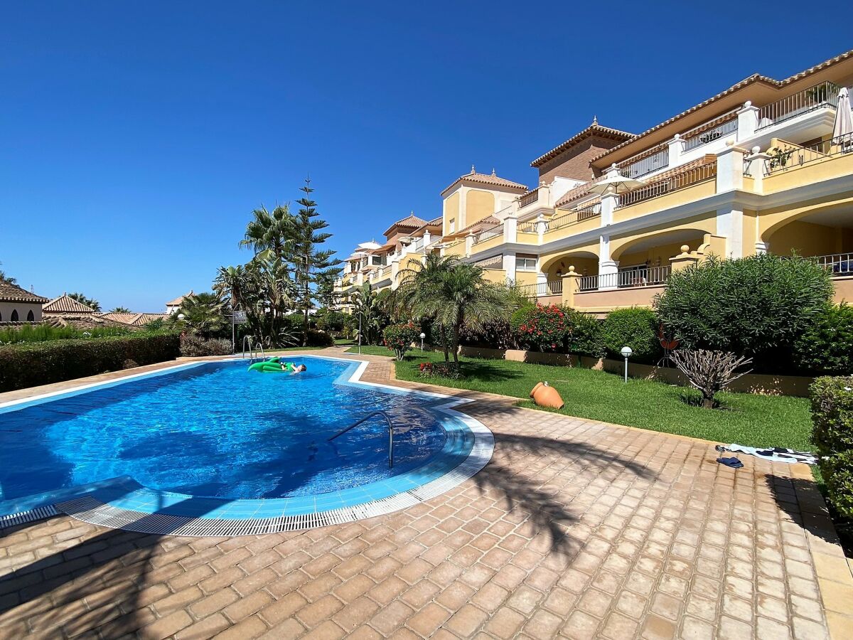 Apartment Holiday Home in Nerja with Sea Views - Outdoor photo 2