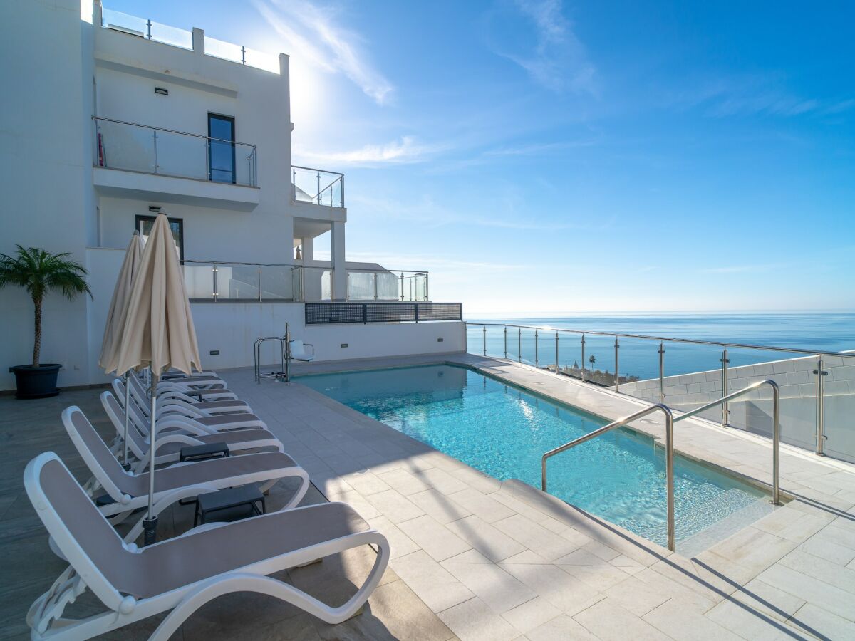 Apartment Holiday Home in Nerja with Sea Views - Outdoor photo 4