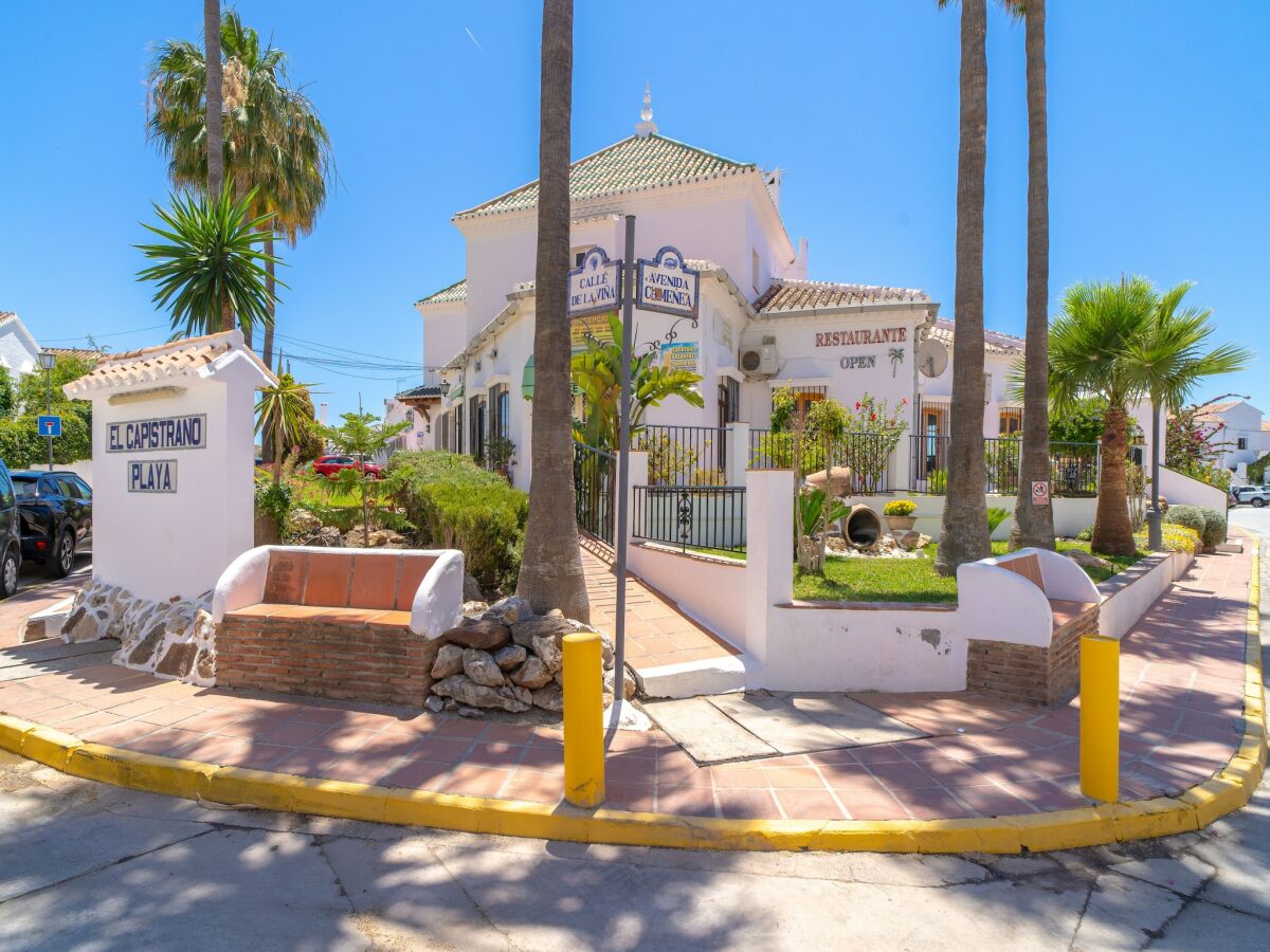 Apartment Holiday Home in Nerja with Sea Views - Outdoor photo 2