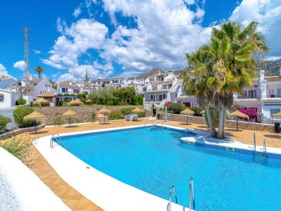 Apartment Apartment in Nerja with Sea Views & Pools - Outdoor photo 2