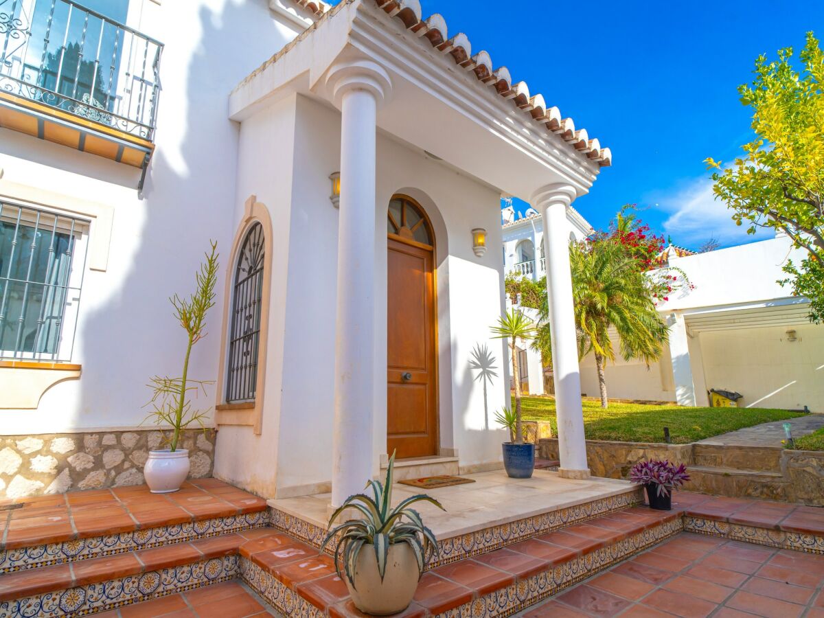 Villa Luxusvilla mit Whirlpool und Meerblick
