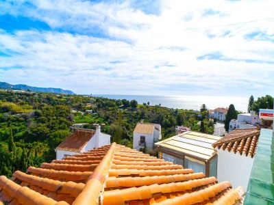 Apartment Apartment in Nerja near Burriana Beach in Eastern Costa del Sol - Apartment