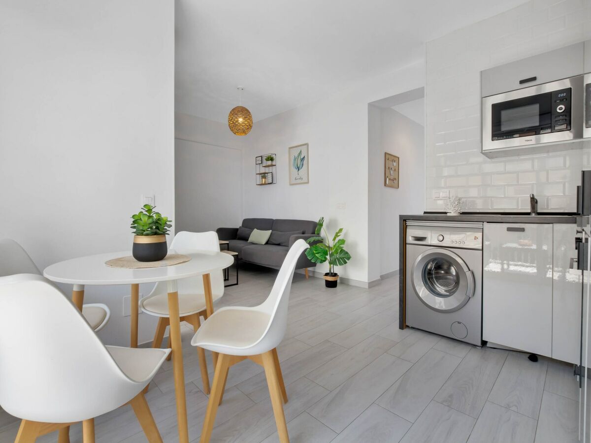 Apartment Beachfront apartment with terrace - Features photo 5