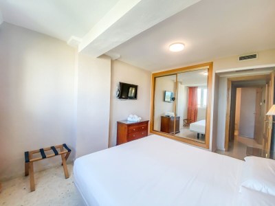 Apartment Apartment in Benalmádena with Sea Views - Features photo 21