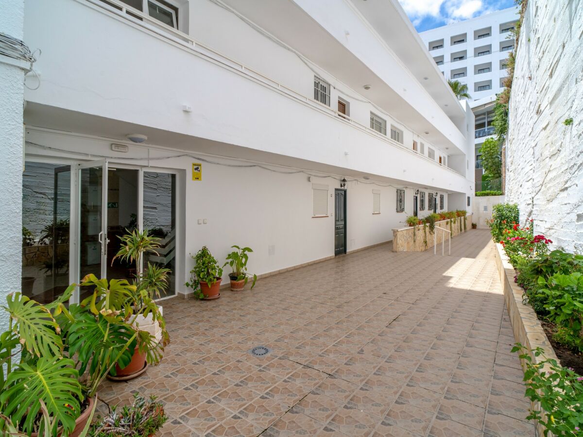 Apartment Apartment in Nerja by Torrecilla Beach - Outdoor photo 2