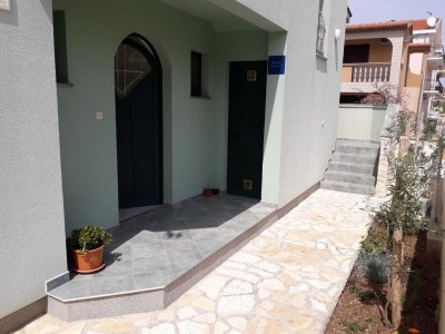 Apartment Apartments Mlikota - Two Bedroom Apt with Terrace - Outdoor photo 2