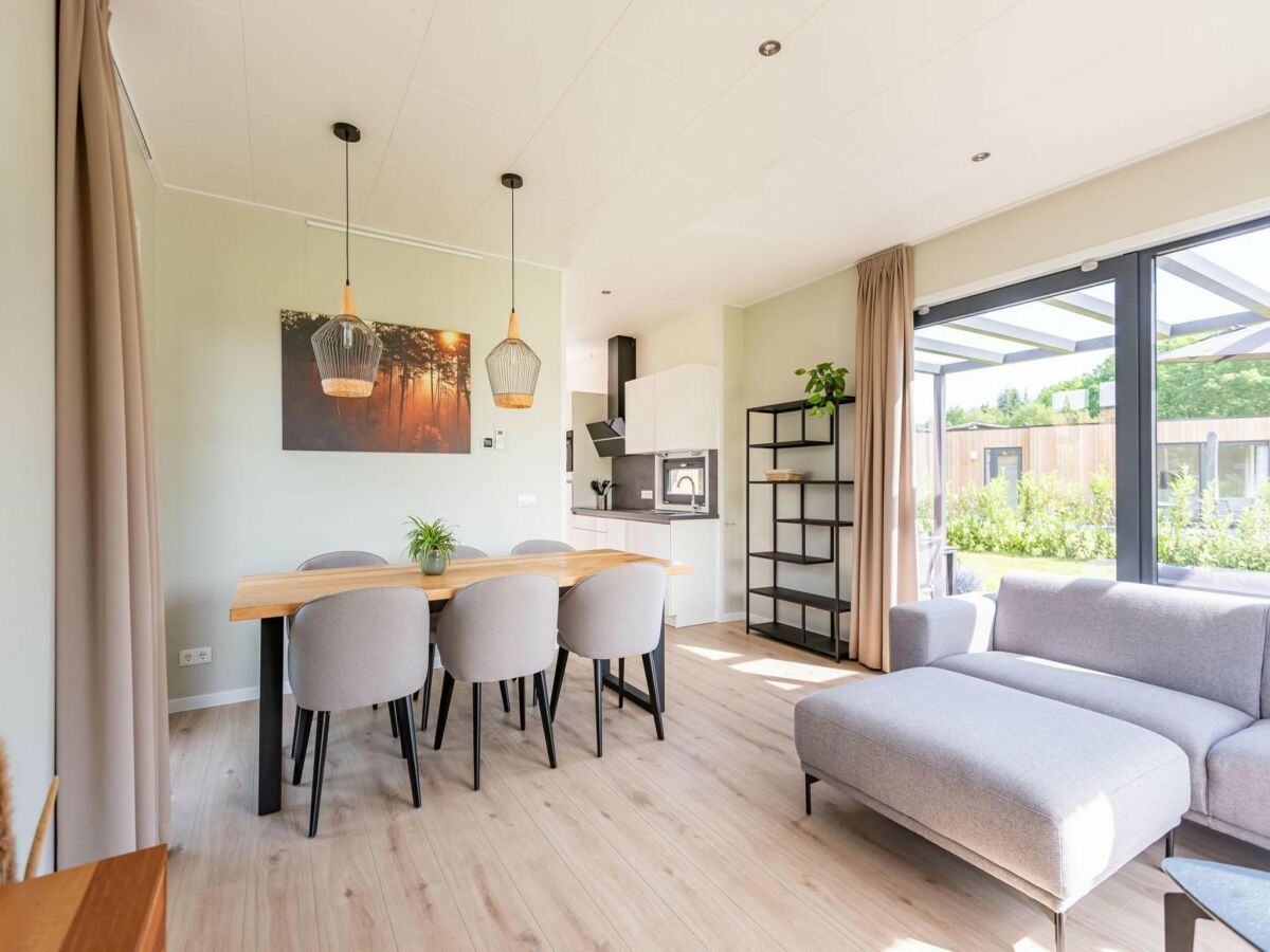 Holiday house Waterlodge in Winterswijk with Sauna & Hot Tub - Features photo 2