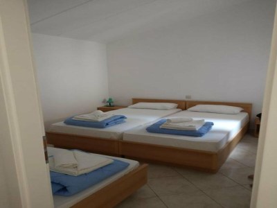 Apartment Lumbarda Resort Apartments - Comfort Two-Bedroom Apartment D8 - Features photo 15