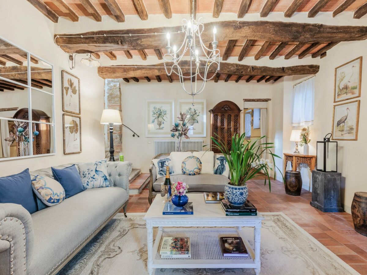 Villa Villa near Lucca with Tuscan Charm